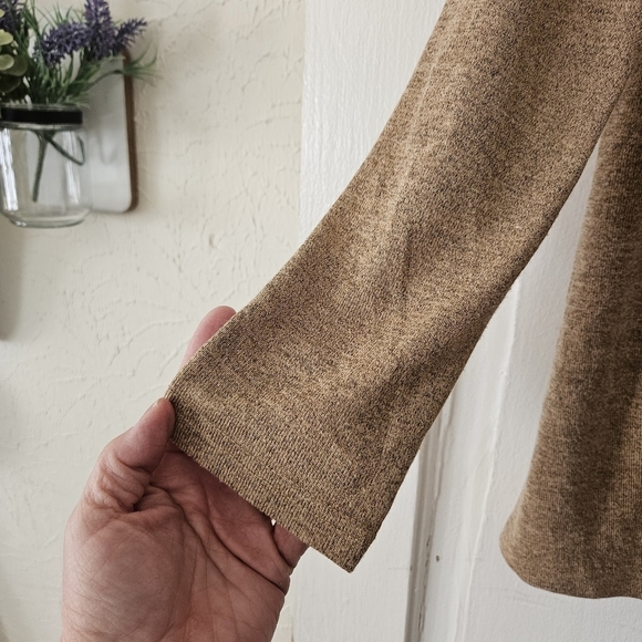 Easel Women’s Ruffled Sweater Tunic Gold Size Medium, Boho, Ruffled - Picture 2 of 5